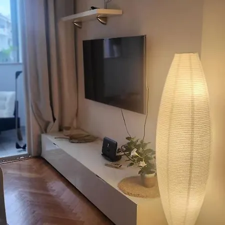 M&m Apartman Apartment *